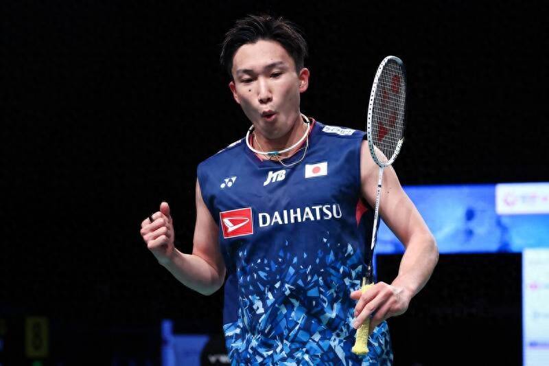 中国羽毛球队强势泰国羽毛球队，桃田贤斗绝境逆转