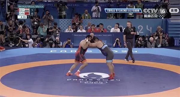 巴黎绝地反击罗马，马尔基尼奥斯三分雨点燃全场