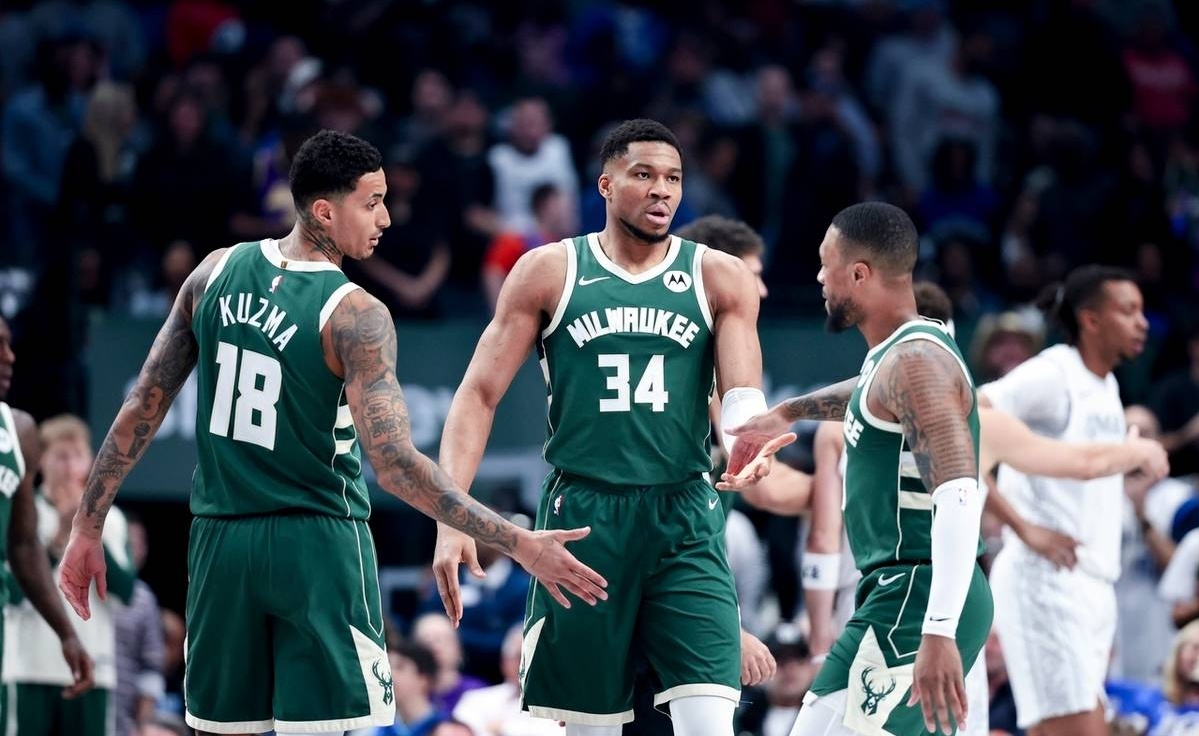 开云体育平台APP-包含爵士险胜独行侠，利拉德一己之力扛起全队的词条