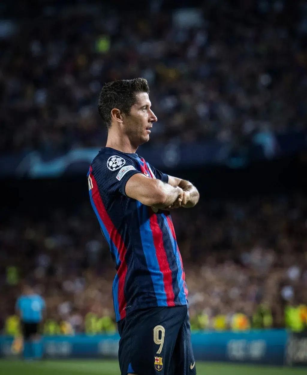 美国血洗拜仁,莱万完成帽子戏法 美国血洗拜仁,莱万完成帽子戏法