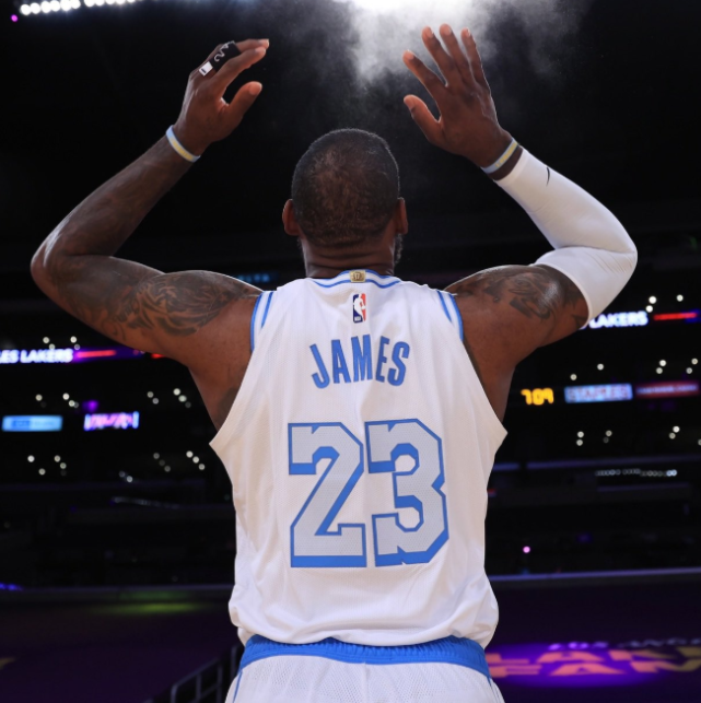 C9强势100T,Keria一己之力扛起全队 C9强势100T,Keria一己之力扛起全队