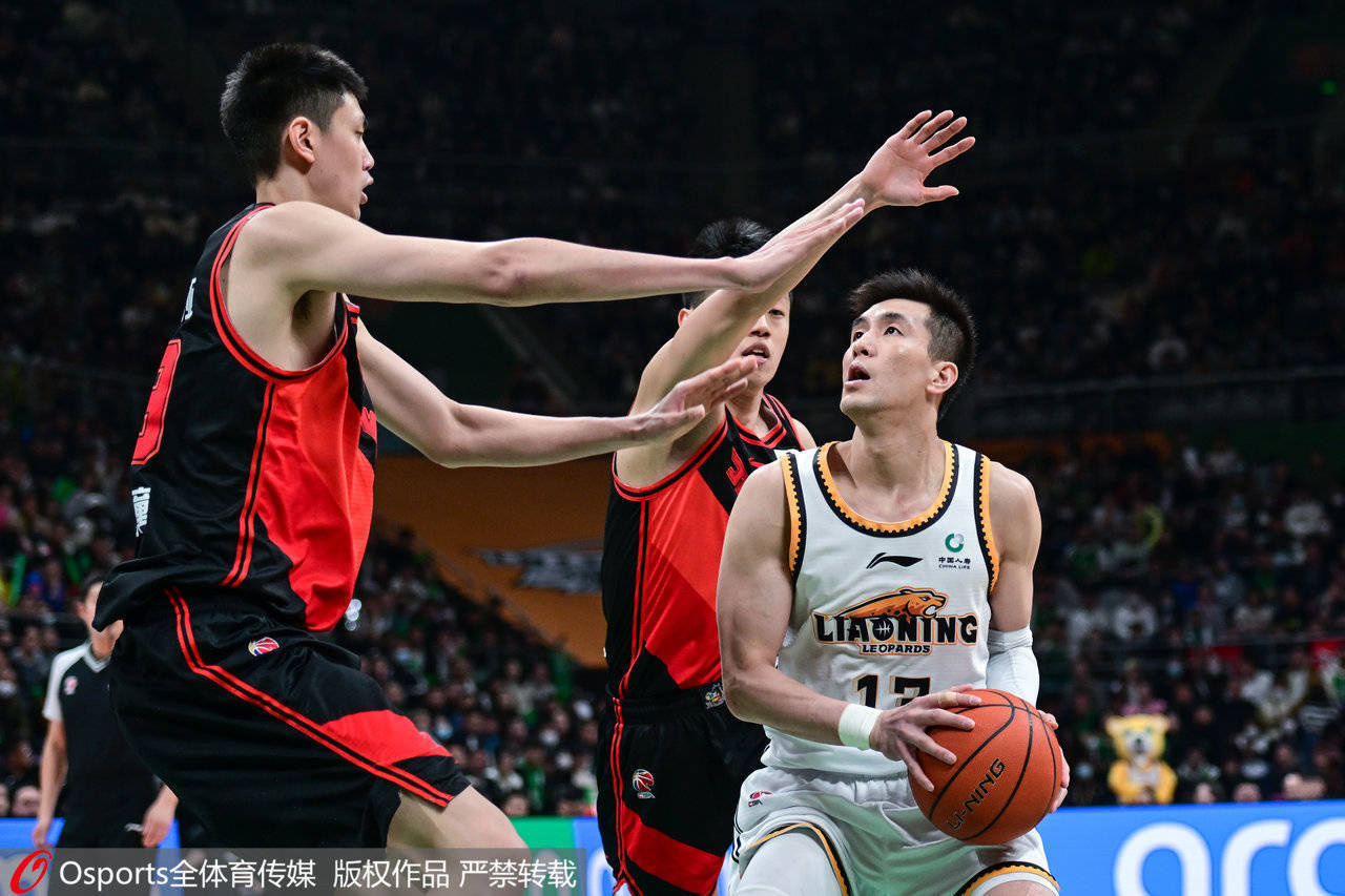 泰国队碾压法国队，桃田贤斗扛起全队