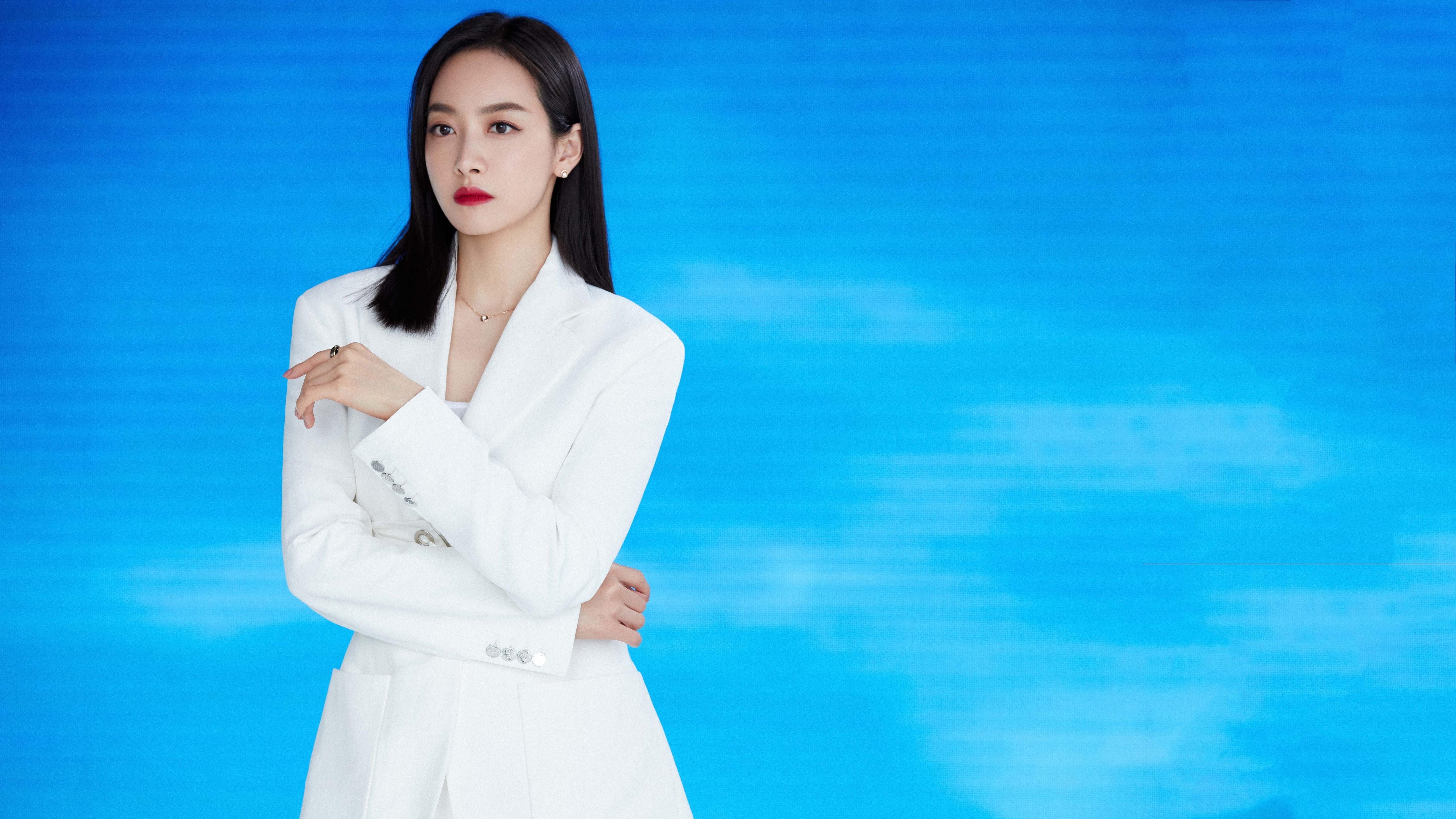 开云体育官网-布雷默的一分钟，里昂门神如何用指尖改写欧冠命运