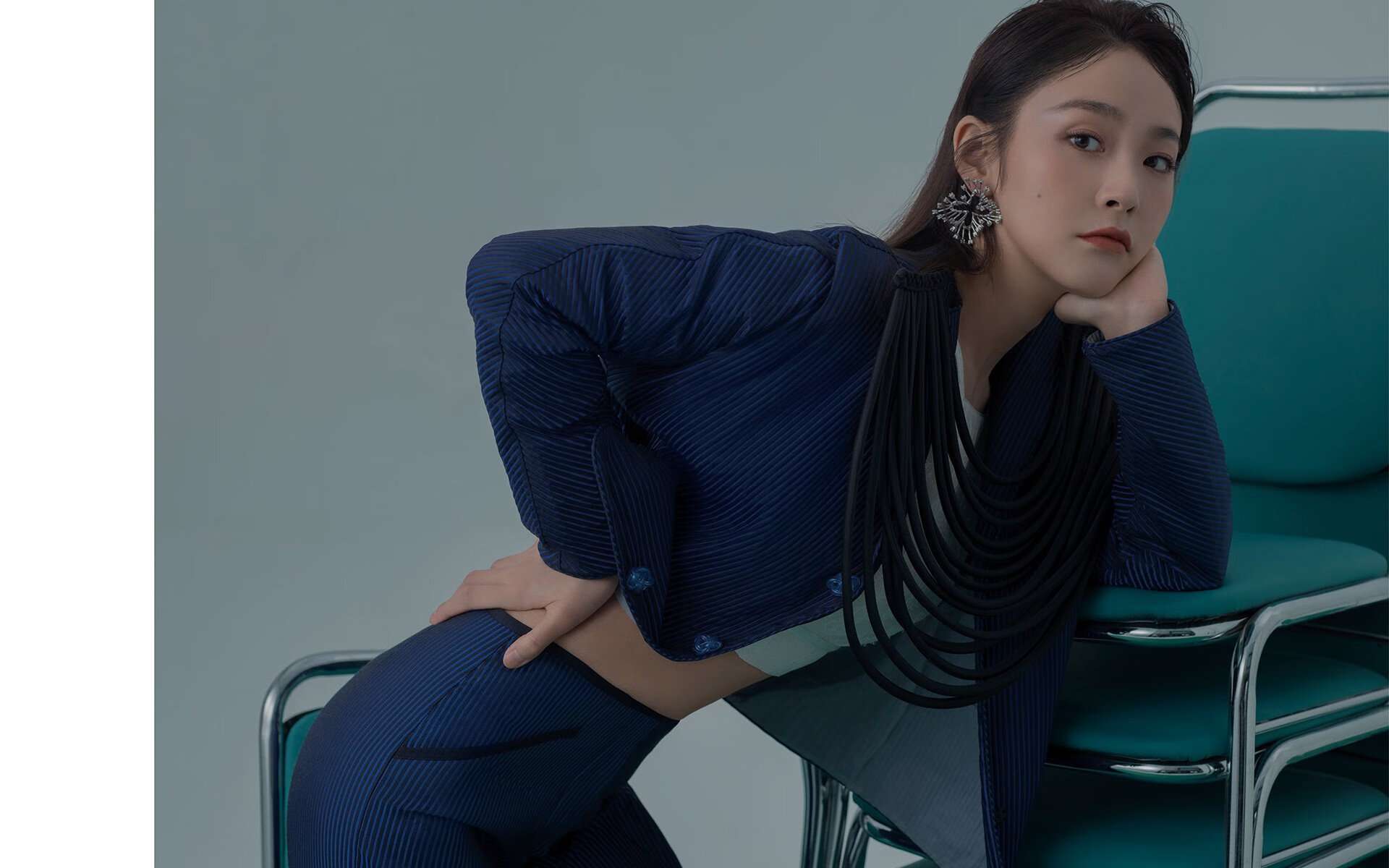 开云体育APP下载-胖虎咆哮时，世界为他安静，锡安·威廉姆森与那个改天换地的西决之夜