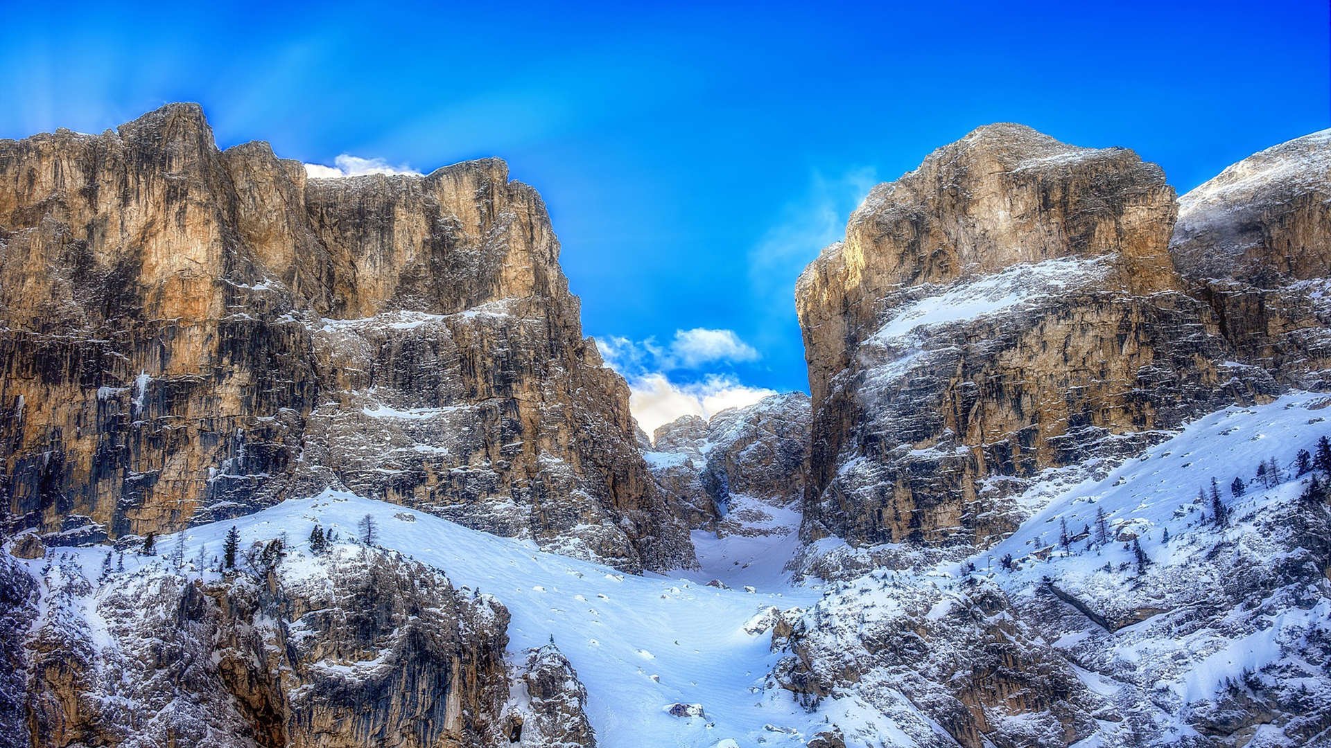 霍勒迪致命一击定乾坤，太阳险胜勇士捍卫主场荣耀