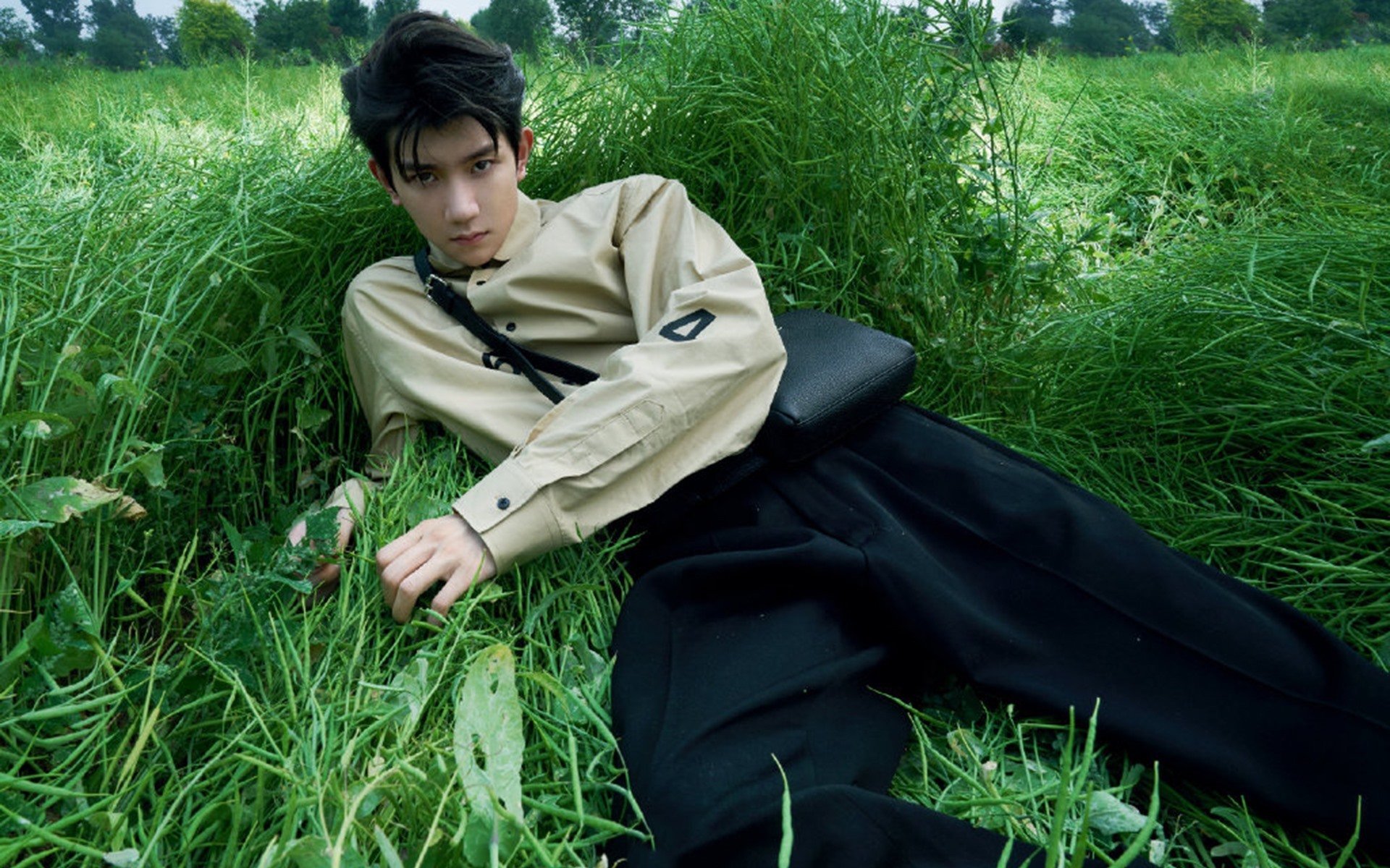 开云sport-当一人意志凌驾比赛，本泽马的独舞与英格兰的机械降神